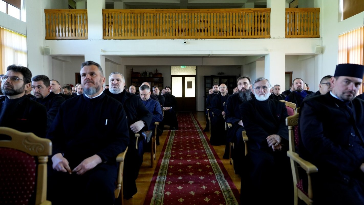 Conferinţă preoţească la Făgăraş 331447
