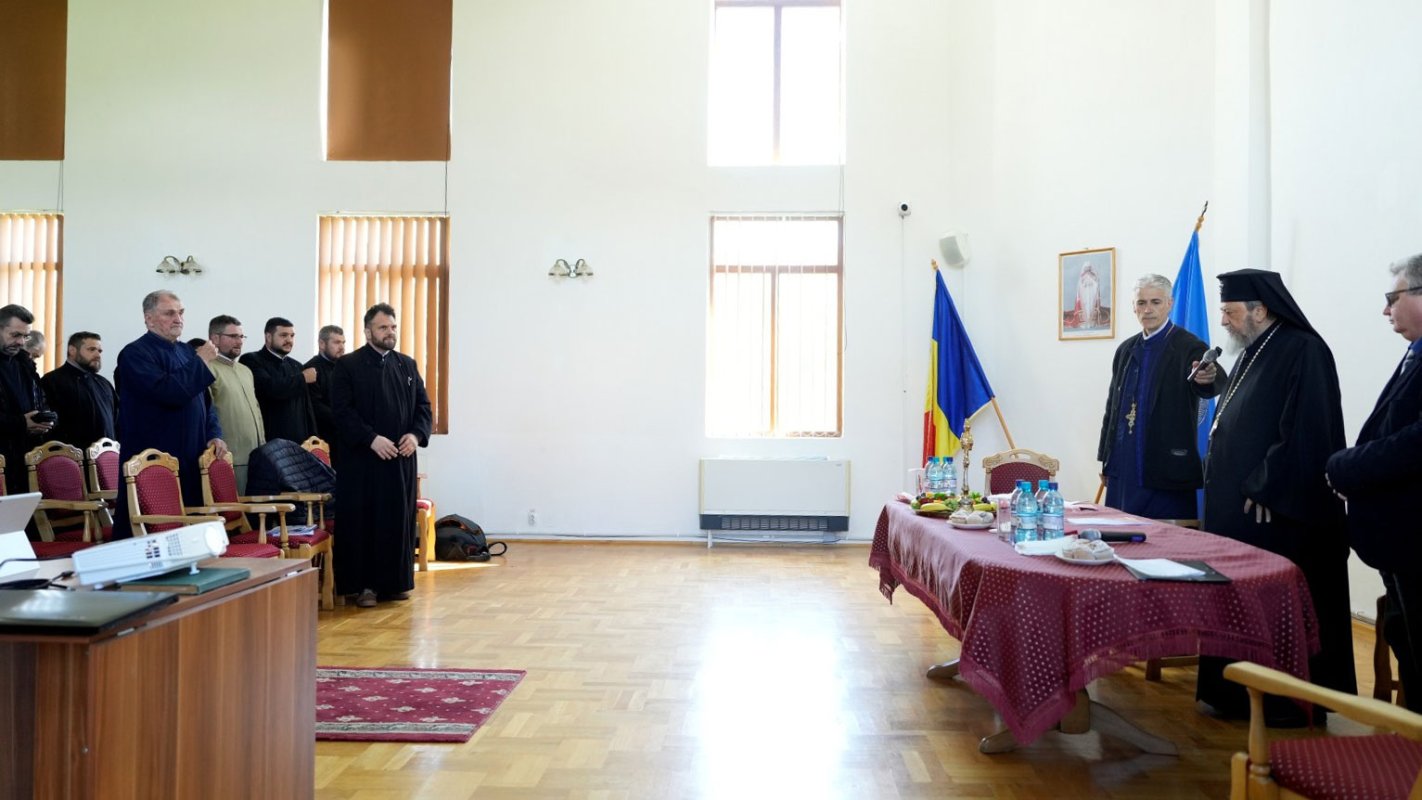 Conferinţă preoţească la Făgăraş 331456
