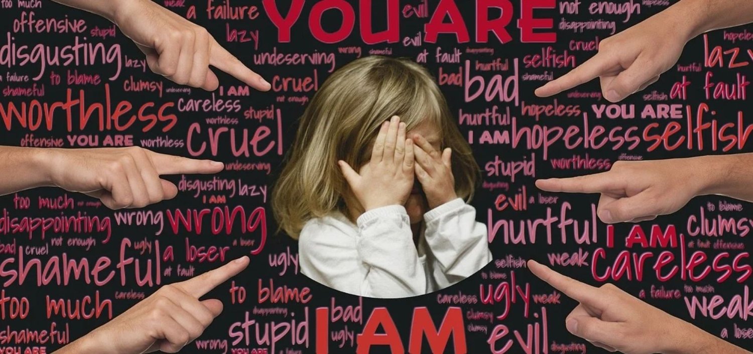 Psiholog: E bine să ne alegem cu atenţie modul în care corectăm un copil 331390