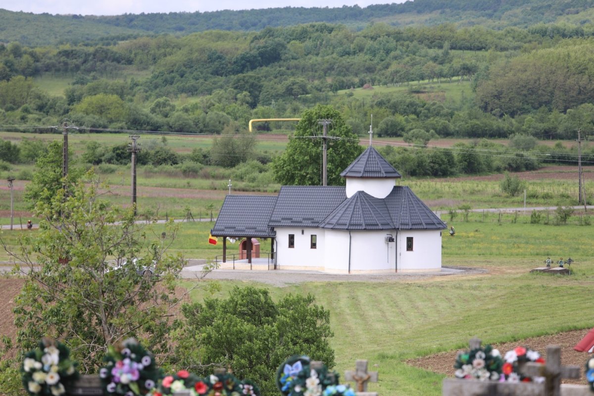 Sfinţirea capelei de cimitir în Parohia Comlăușa, Protopopiatul Oaș 331434