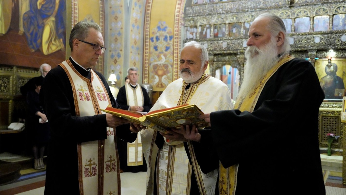 Revedere la Facultatea de Teologie din Sibiu, după 35 de ani de la absolvire 331796