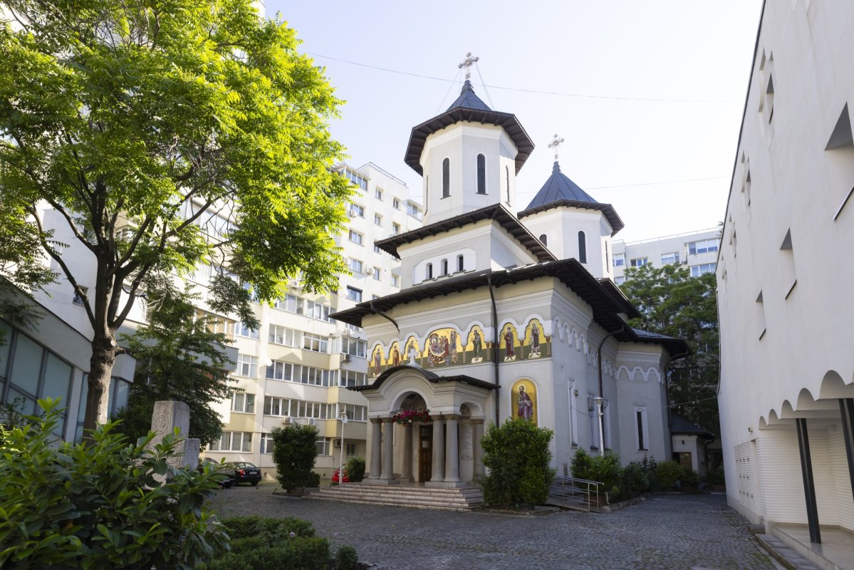 Harul preoției pentru un consilier eparhial al Arhiepiscopiei Bucureștilor 331862