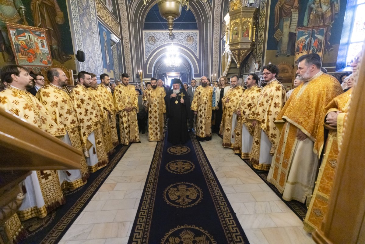 Harul preoției pentru un consilier eparhial al Arhiepiscopiei Bucureștilor 331864