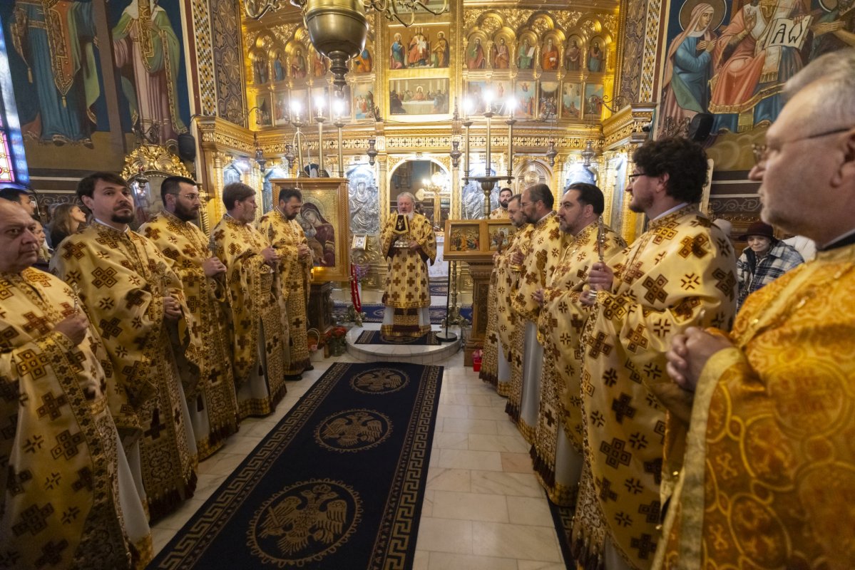 Harul preoției pentru un consilier eparhial al Arhiepiscopiei Bucureștilor 331872