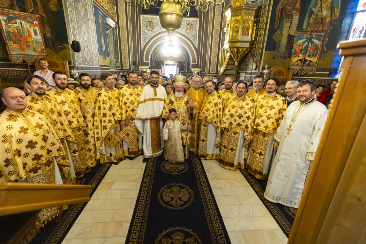Harul preoției pentru un consilier eparhial al Arhiepiscopiei Bucureștilor 331881