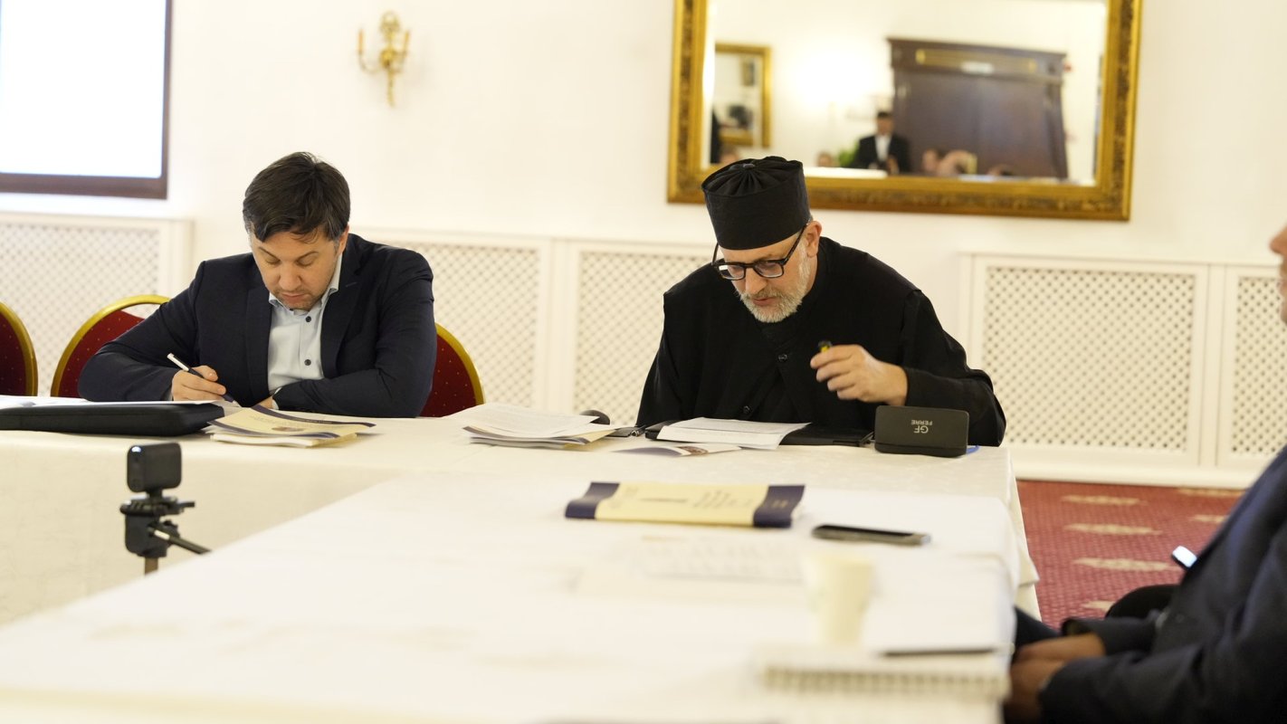 Simpozion internaţional la Sibiu despre Sfântul Maxim Mărturisitorul 331853