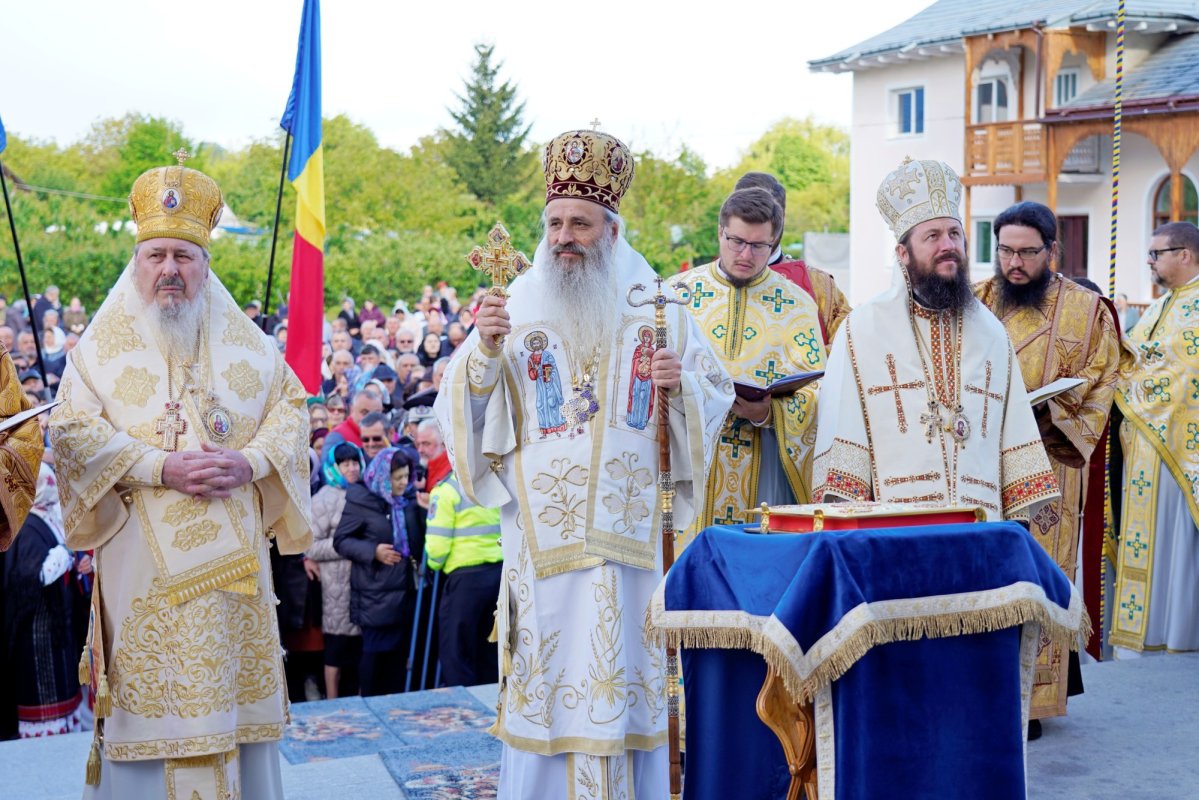 Biserica „Sfânta Vineri” din Pașcani a îmbrăcat haina cea nouă a sfințirii 331960