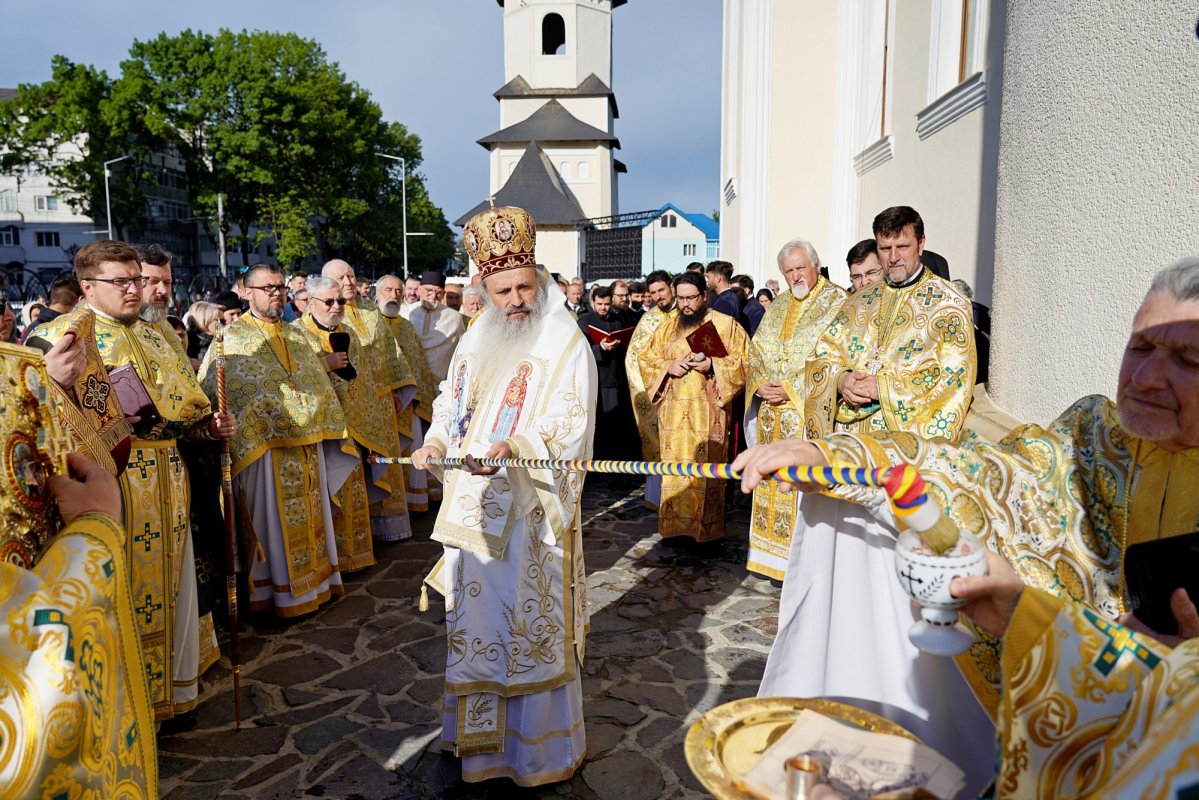 Biserica „Sfânta Vineri” din Pașcani a îmbrăcat haina cea nouă a sfințirii 331961