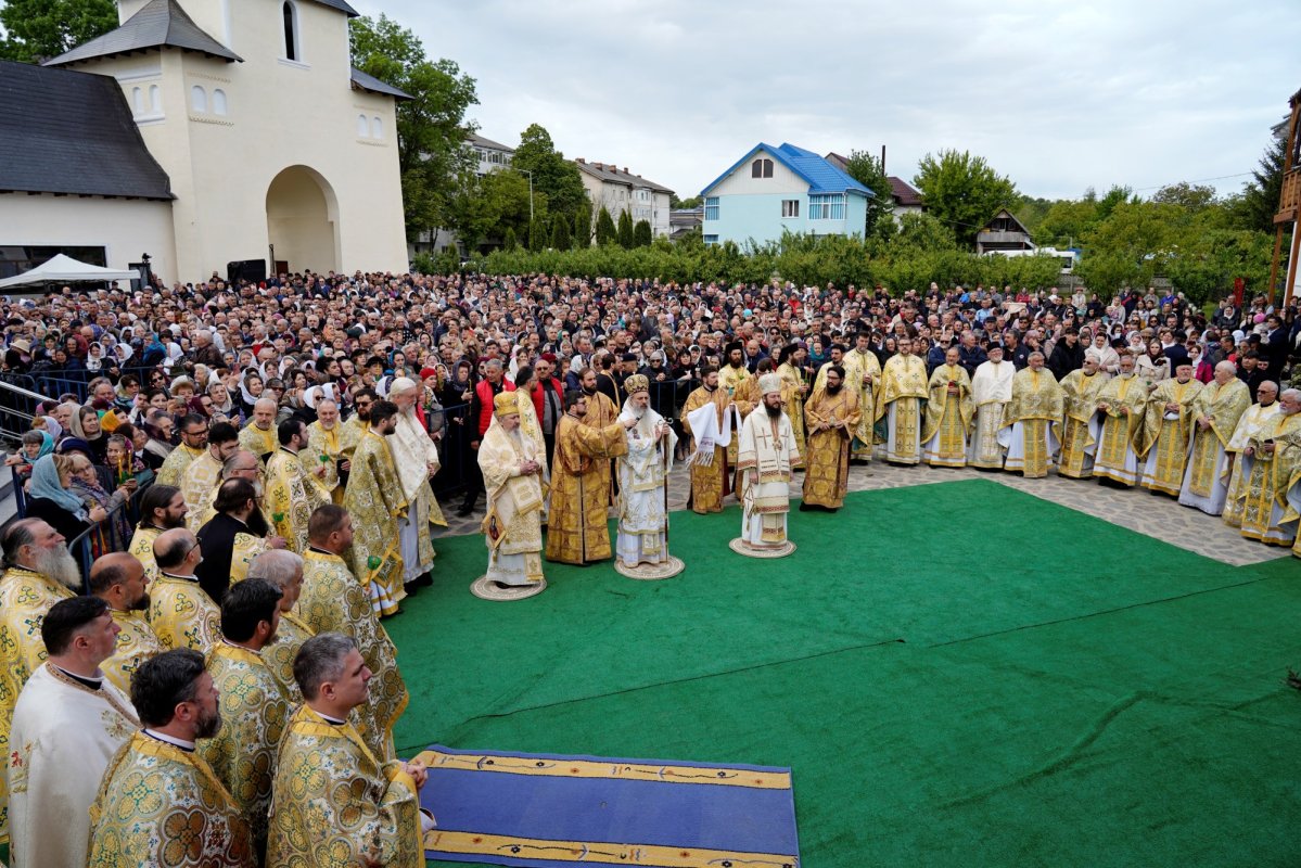 Biserica „Sfânta Vineri” din Pașcani a îmbrăcat haina cea nouă a sfințirii 331963