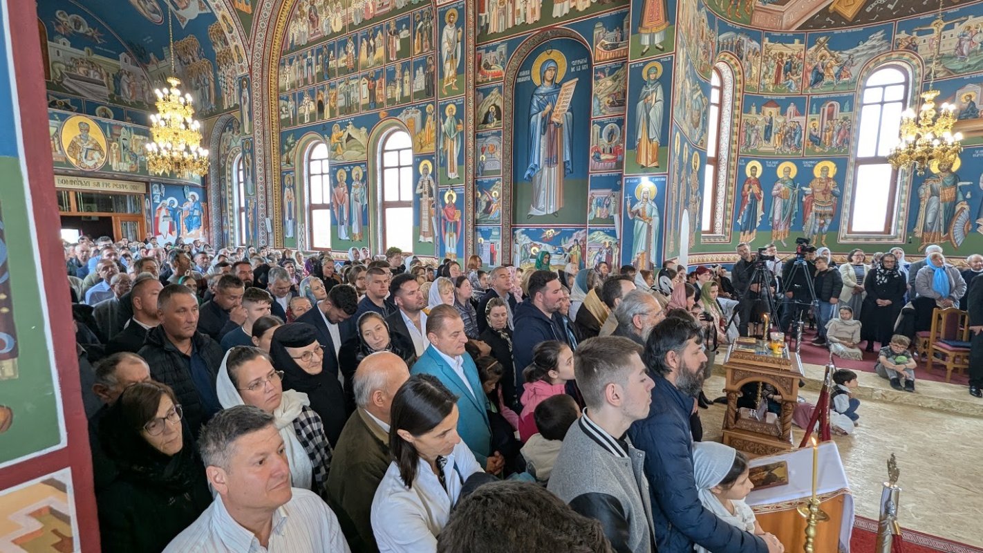 Grupul psaltic „Tronos” la Mănăstirea Dobrești din Timiș 331948