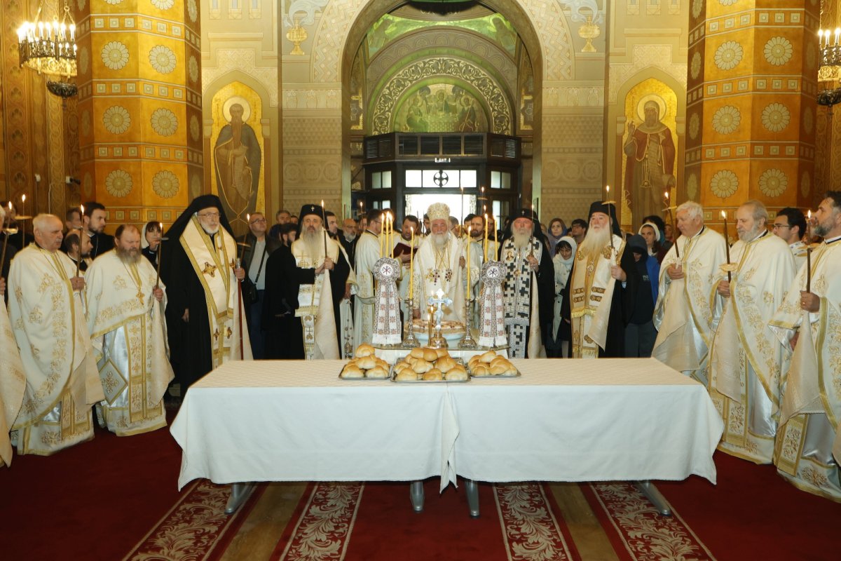 Mitropolitul Nestor Vornicescu, pomenit la 25 de ani de la trecerea la Domnul 331953