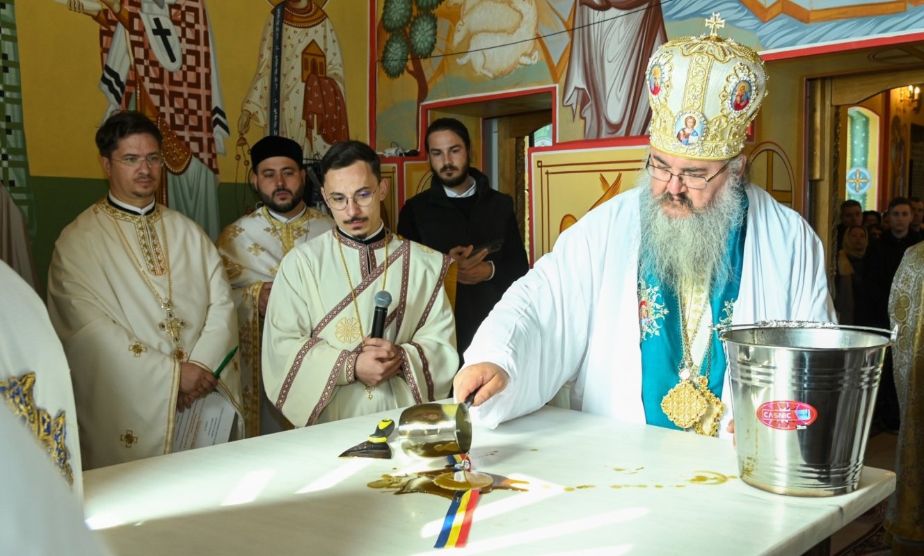 Resfințirea unei biserici din județul Giurgiu 332070
