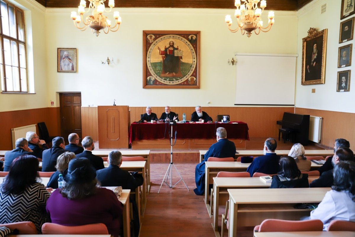 Revedere la Facultatea de Teologie din Sibiu, după 30 de ani de la absolvire 332088