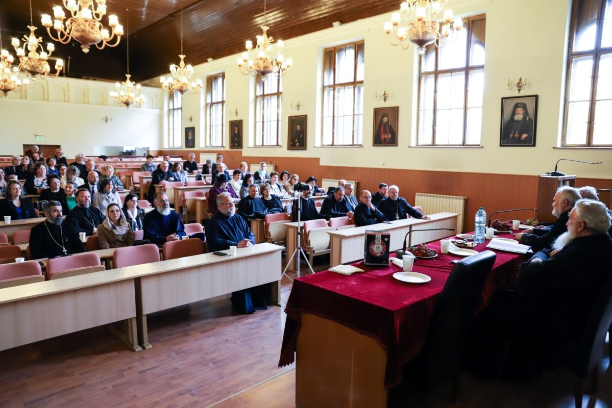 Revedere la Facultatea de Teologie din Sibiu, după 30 de ani de la absolvire 332090