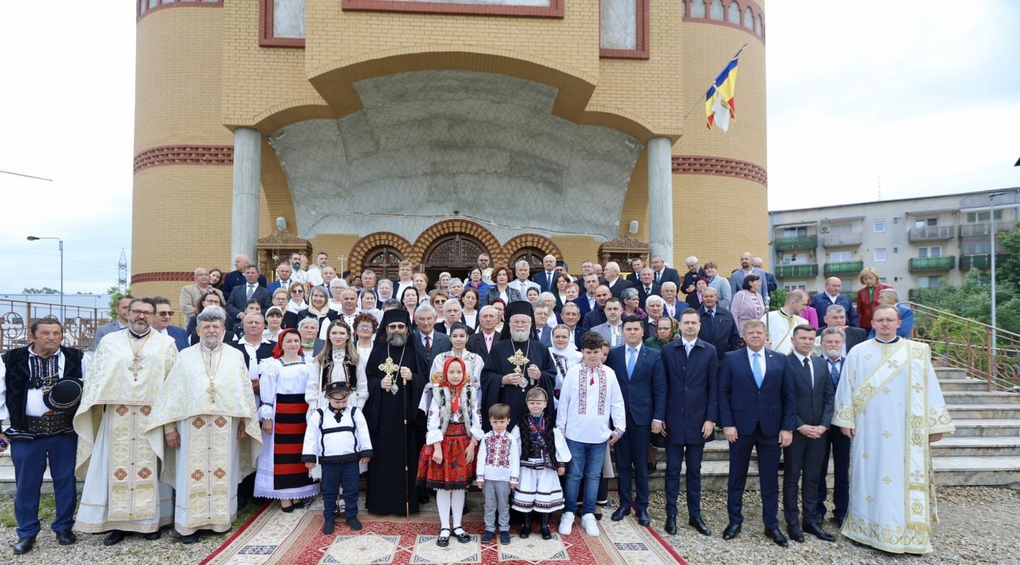 Târnosirea Bisericii „Buna Vestire” din Satu Mare 332053