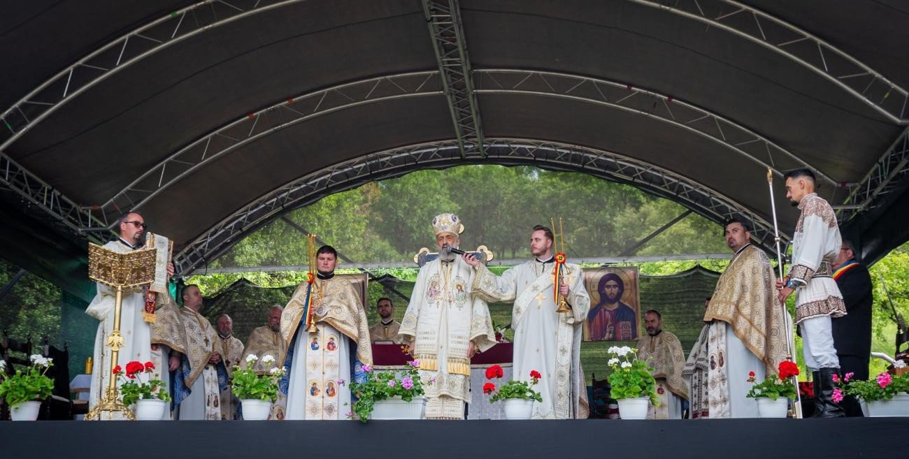 Resfințirea bisericii din Parohia Logig, Protopopiatul Reghin 332155