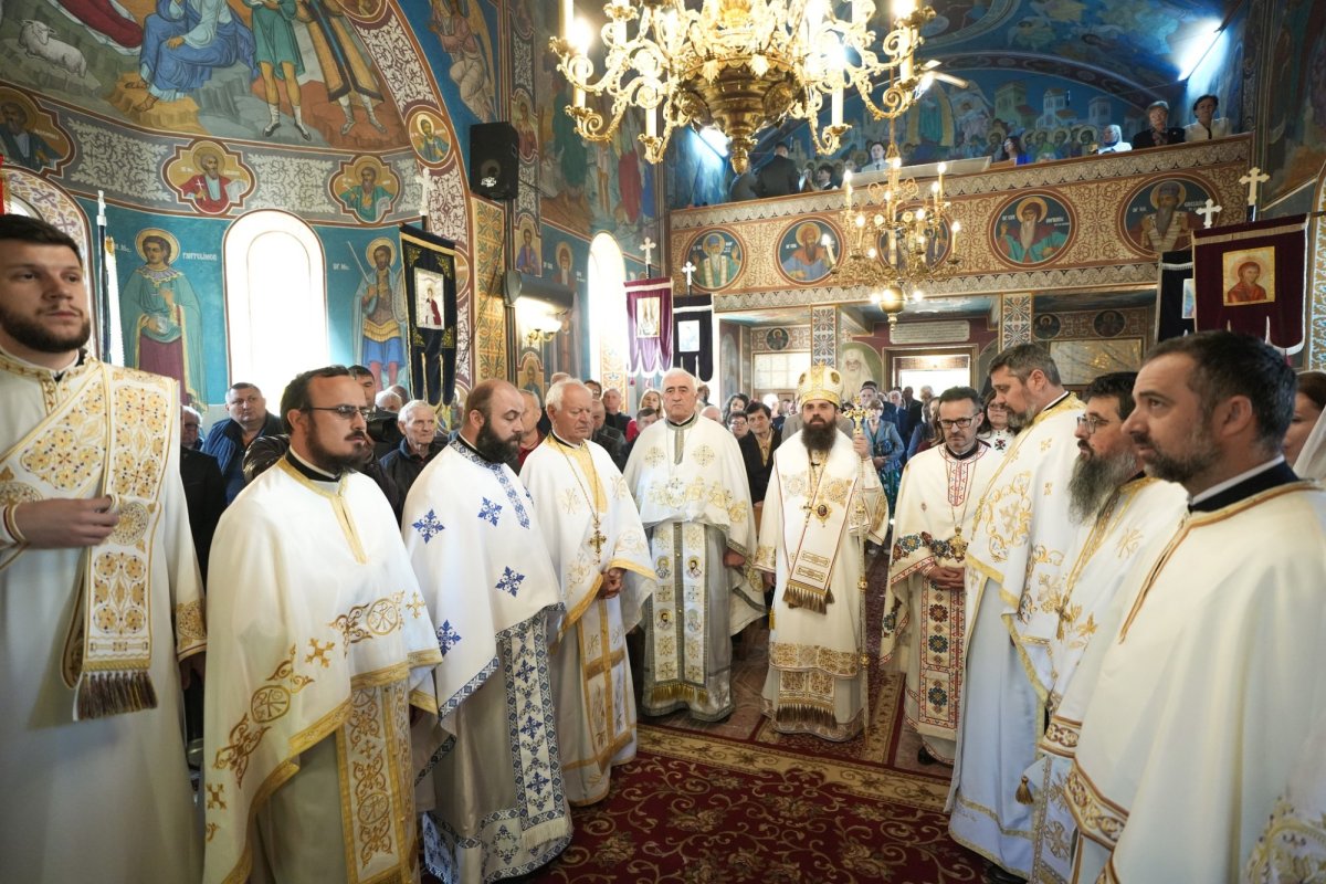 Hramul Bisericii „Sfinții Împărați Constantin și Elena” din Șimleu Silvaniei 332435