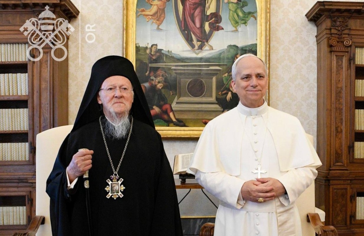 Patriarhul Ecumenic Bartolomeu s-a întâlnit cu Papa Leon al XIV-lea 332372