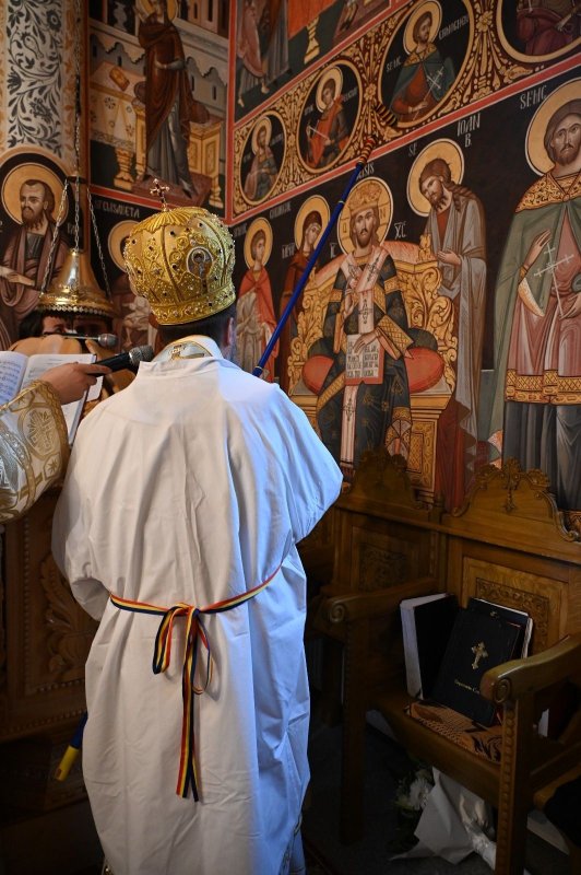 Schitul „Sfinții Împărați Constantin și Elena” din Eparhia Oradiei a fost sfințit 332557