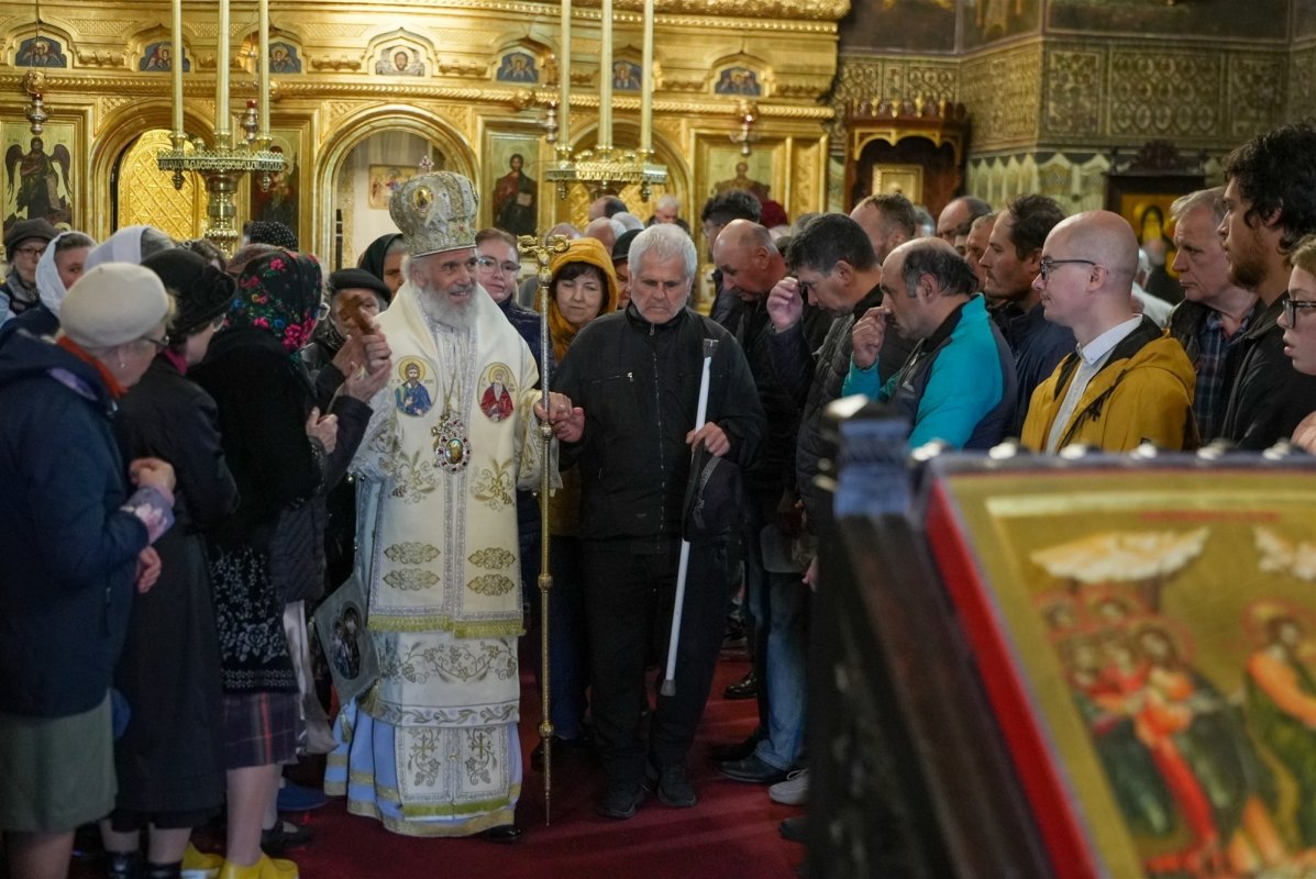 Comuniune cu persoanele nevăzătoare din Galați 332702