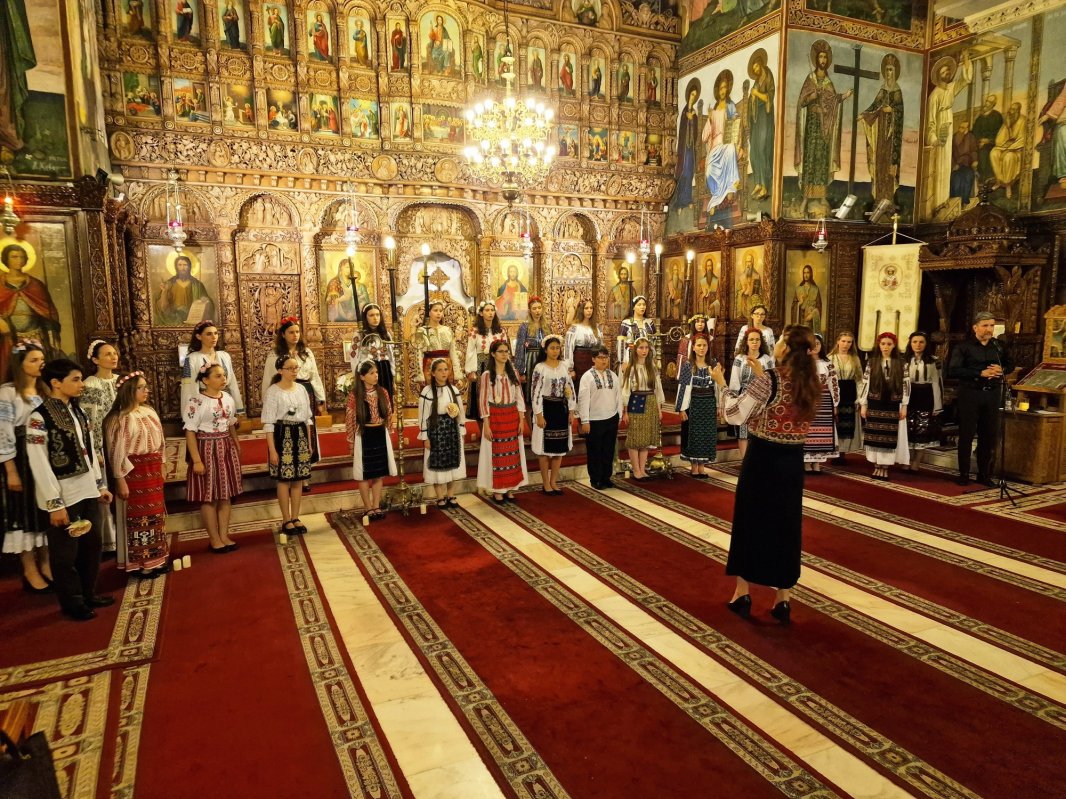 Concert și conferință despre Centenarul Patriarhiei Române în Capitală 332715