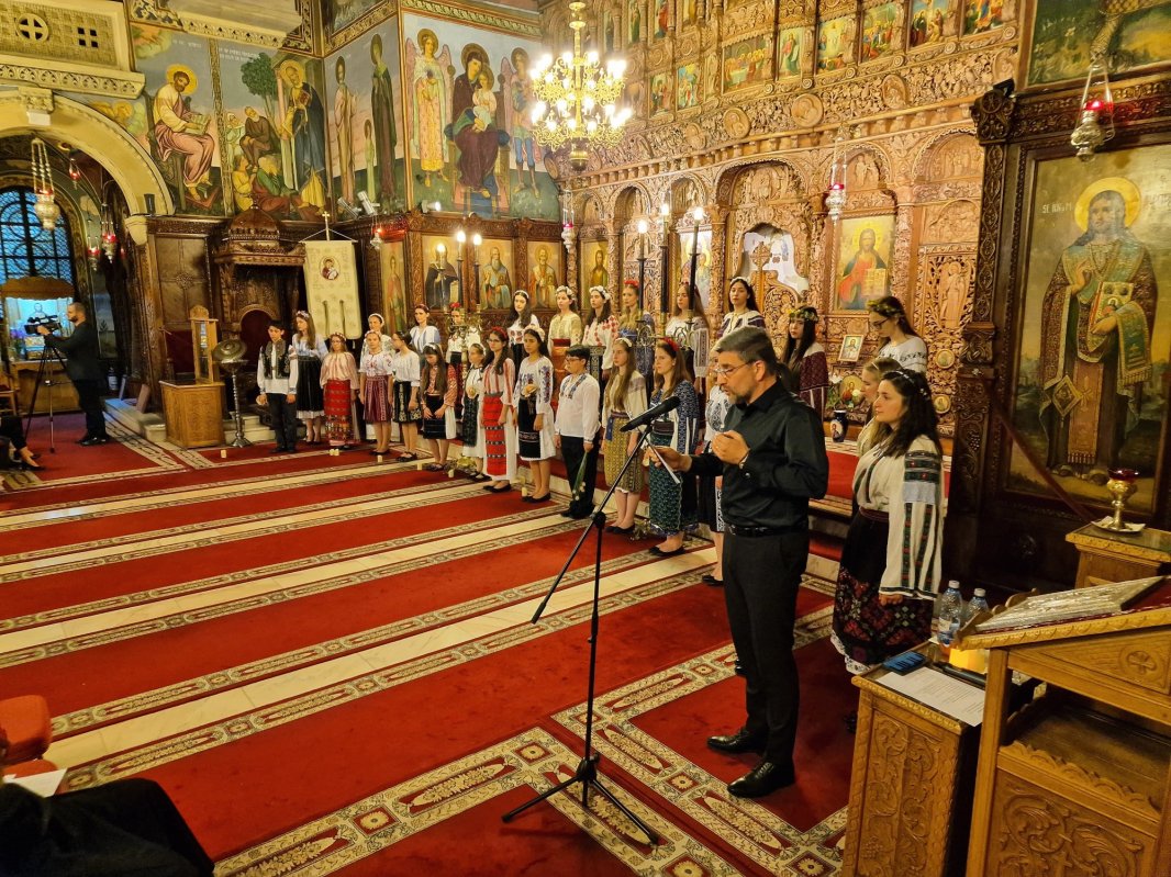 Concert și conferință despre Centenarul Patriarhiei Române în Capitală 332716