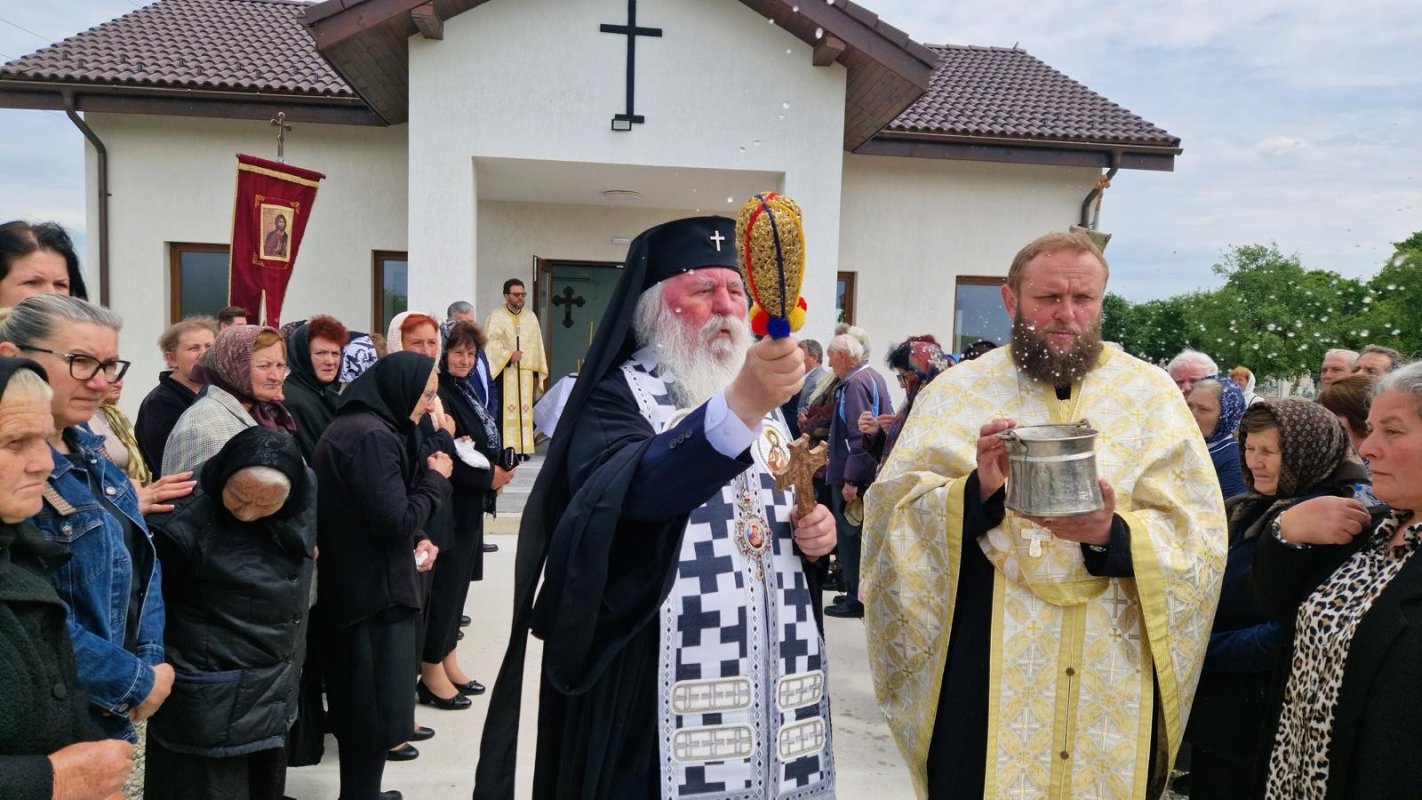 O nouă capelă mortuară la Parohia Găvojdia din Banat 332706