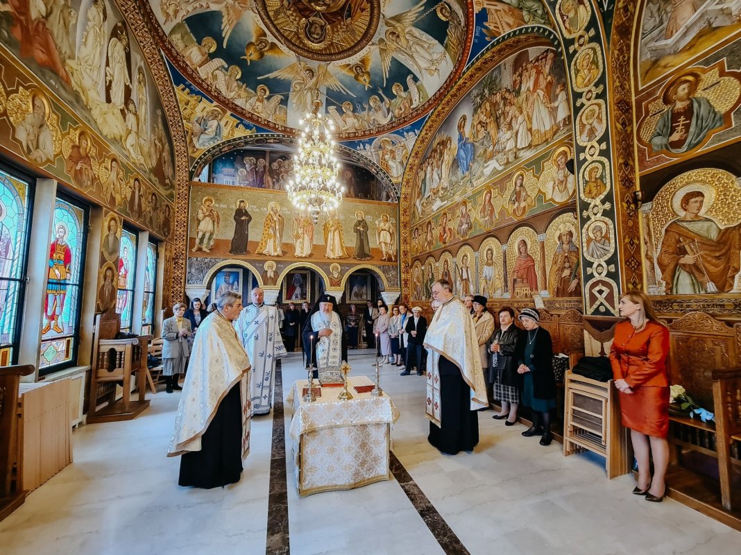 Adunarea Generală a Asociației „Societatea Femeilor Ortodoxe” la Cluj-Napoca 332796