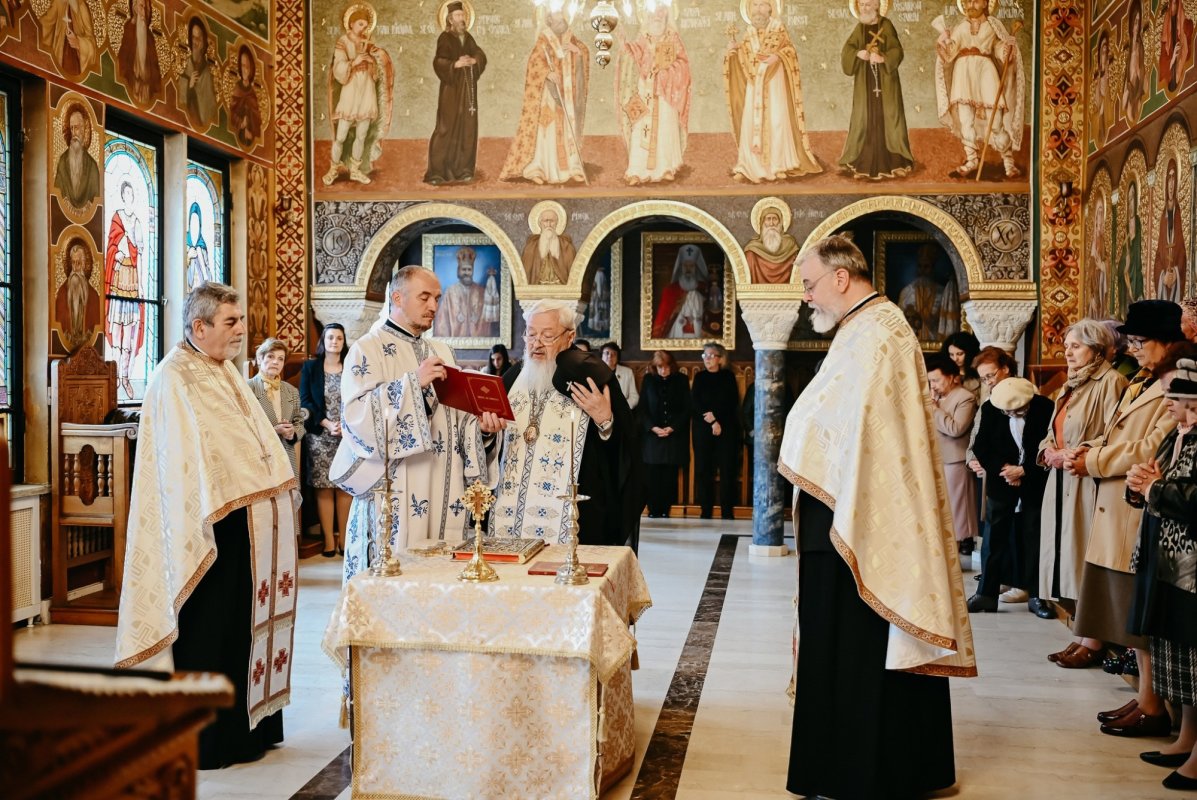 Adunarea Generală a Asociației „Societatea Femeilor Ortodoxe” la Cluj-Napoca 332797