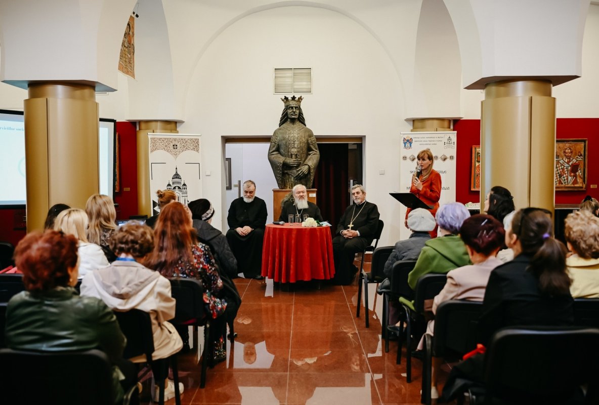 Adunarea Generală a Asociației „Societatea Femeilor Ortodoxe” la Cluj-Napoca 332802