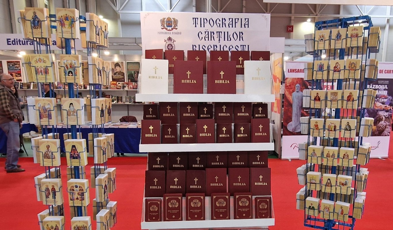 Editurile Patriarhiei Române prezente la Bookfest 2025 332961