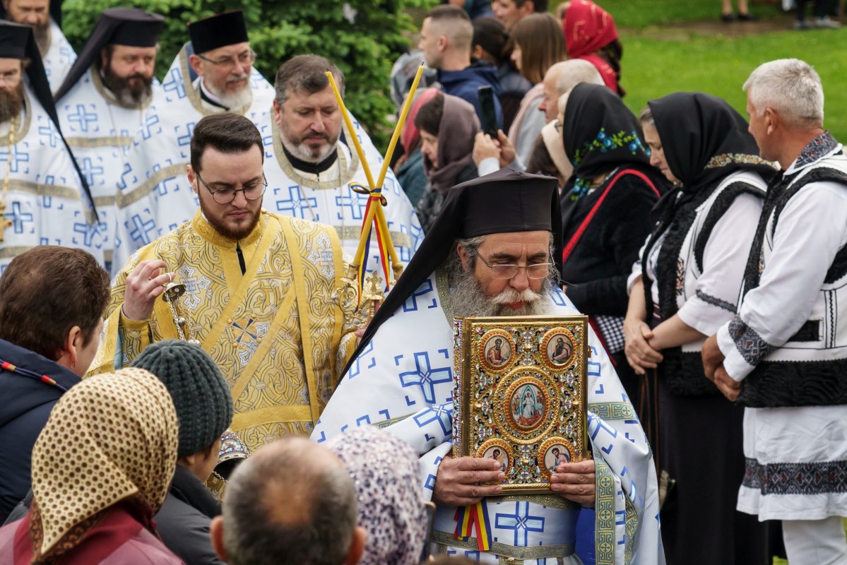 Mănăstirea Neamț și-a sărbătorit hramul istoric 332911