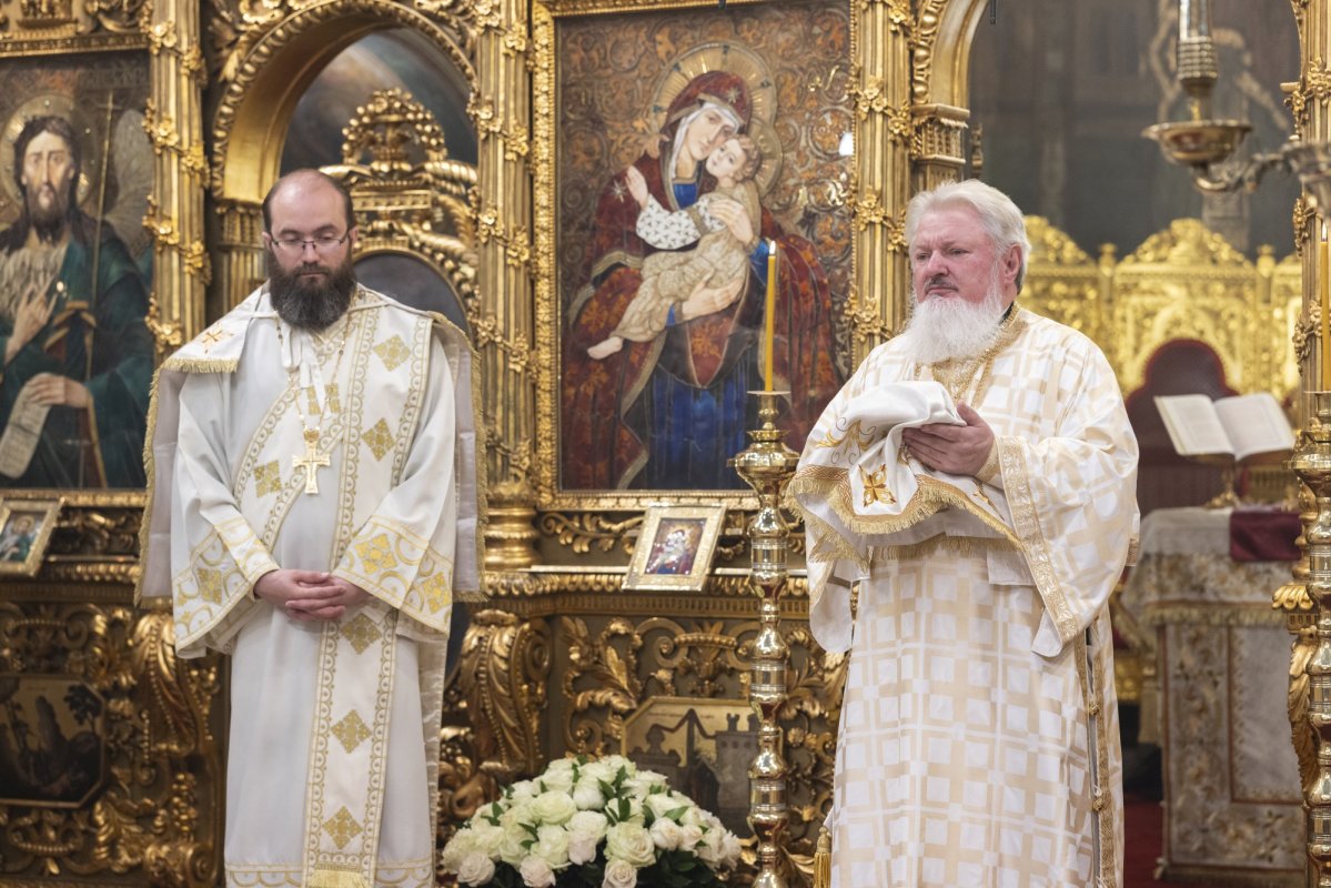 Moment de aducere aminte a jertfei înaintașilor la Catedrala Patriarhală 332947