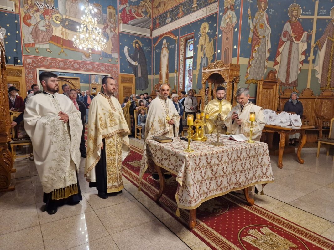 Premii pentru participanții la Concursul Național Catehetic din Protoieria Ilfov Nord 332997