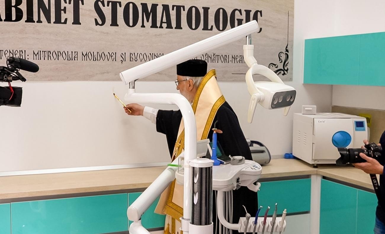 Sfințire de cabinet stomatologic la Seminarul Teologic „Veniamin Costachi” 332902