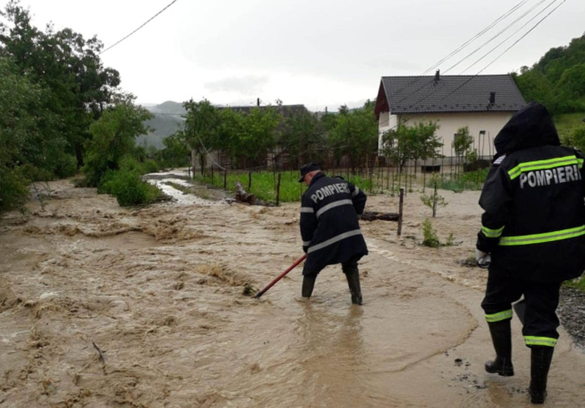 Sprijin material și moral pentru persoanele afectate de inundații 333130