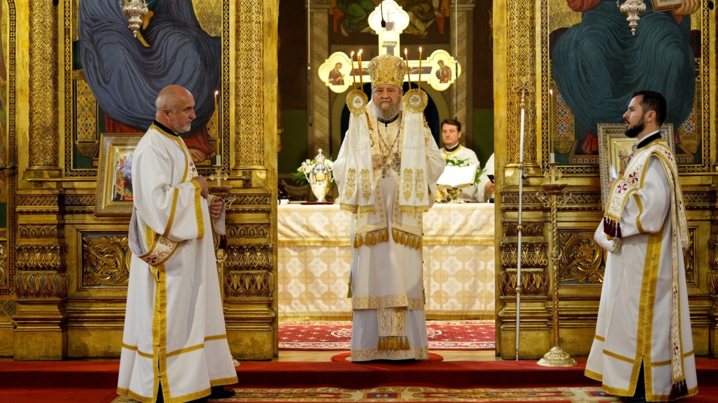 Liturghie arhierească în Catedrala Mitropolitană din Sibiu 333218