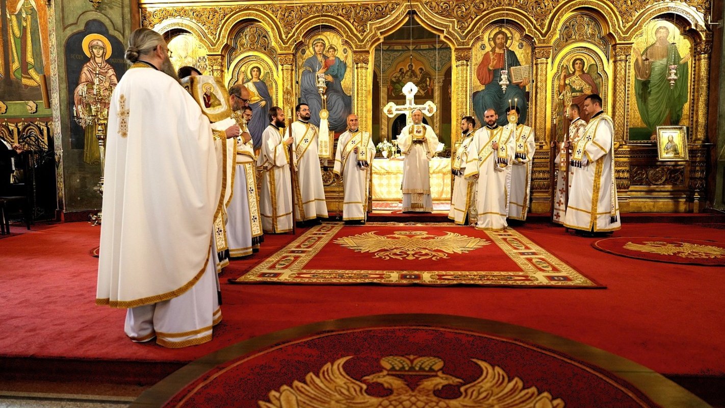 Liturghie arhierească în Catedrala Mitropolitană din Sibiu 333221