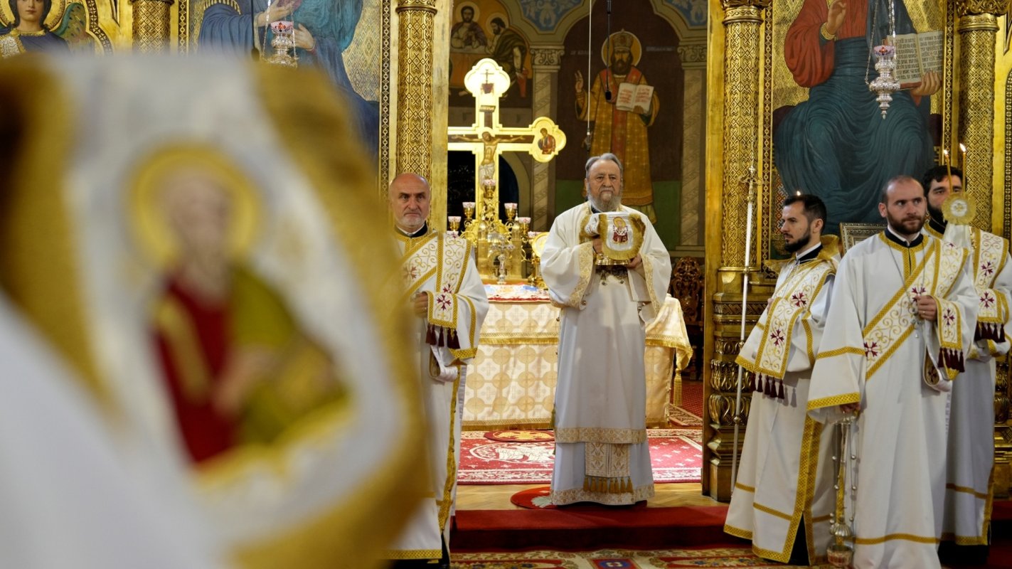 Liturghie arhierească în Catedrala Mitropolitană din Sibiu 333222