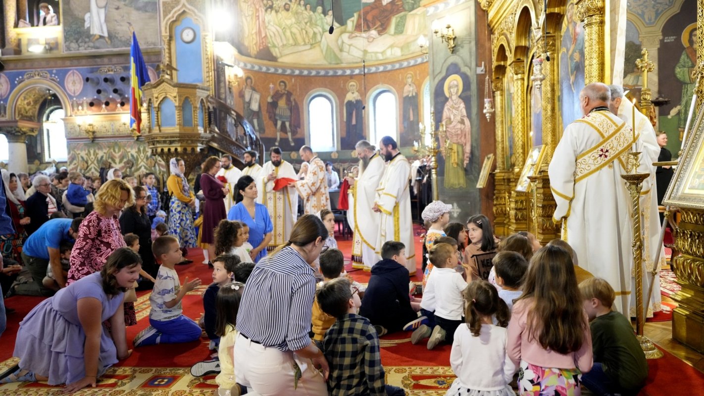 Liturghie arhierească în Catedrala Mitropolitană din Sibiu 333224