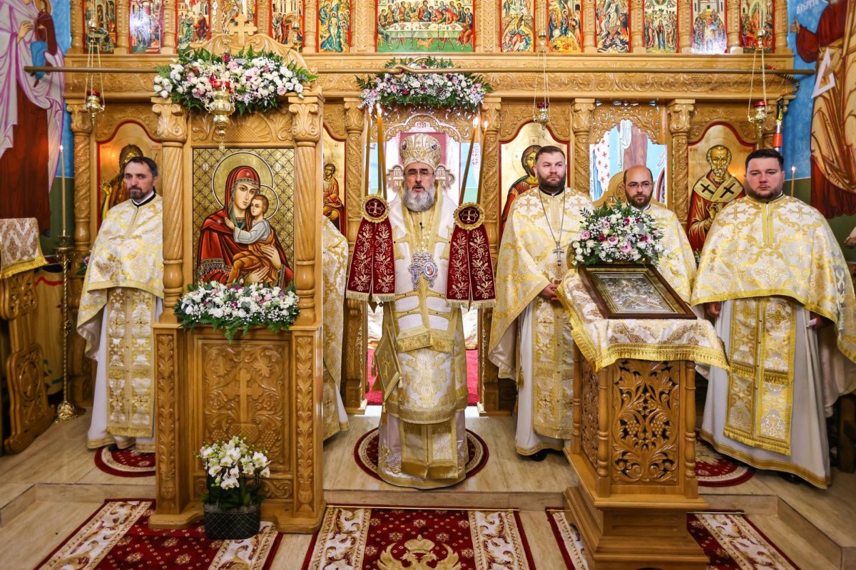 Biserică înnoită pentru comunitatea din Șerbești 333298