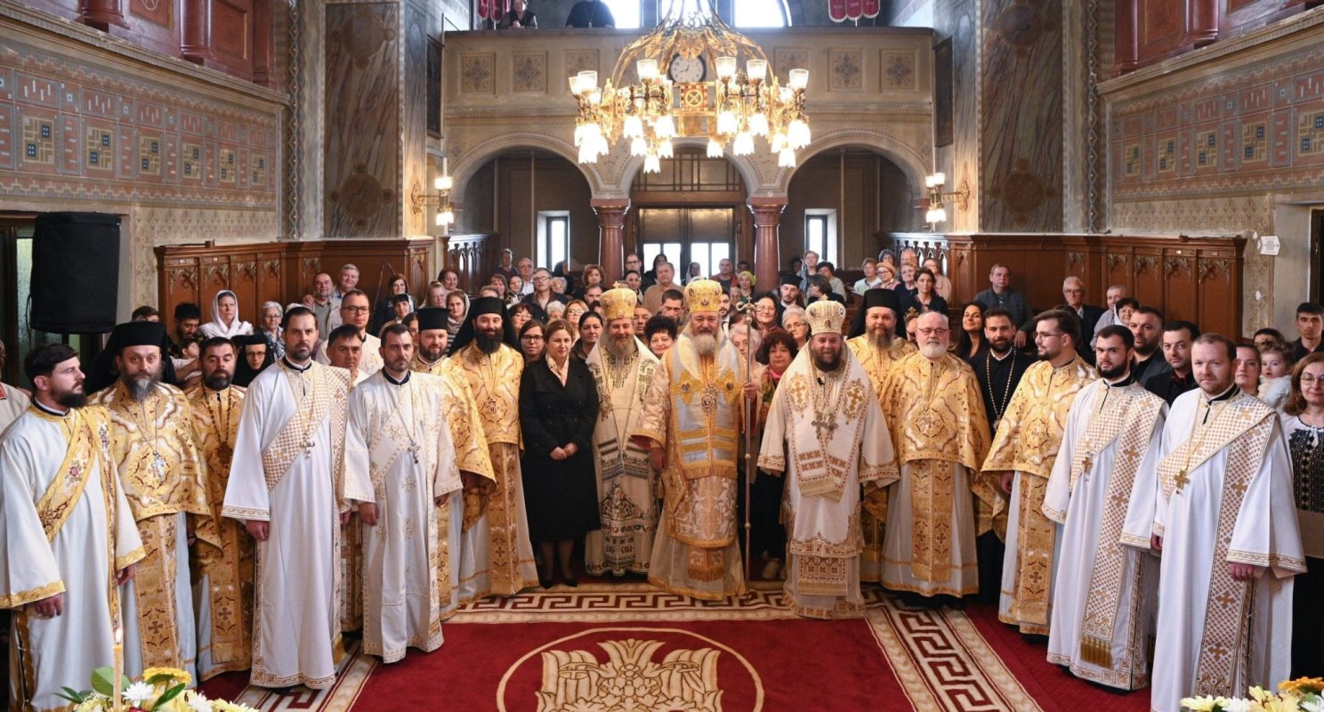 Hramul Catedralei Episcopale „Înălțarea Domnului” din Vârșeț 333293