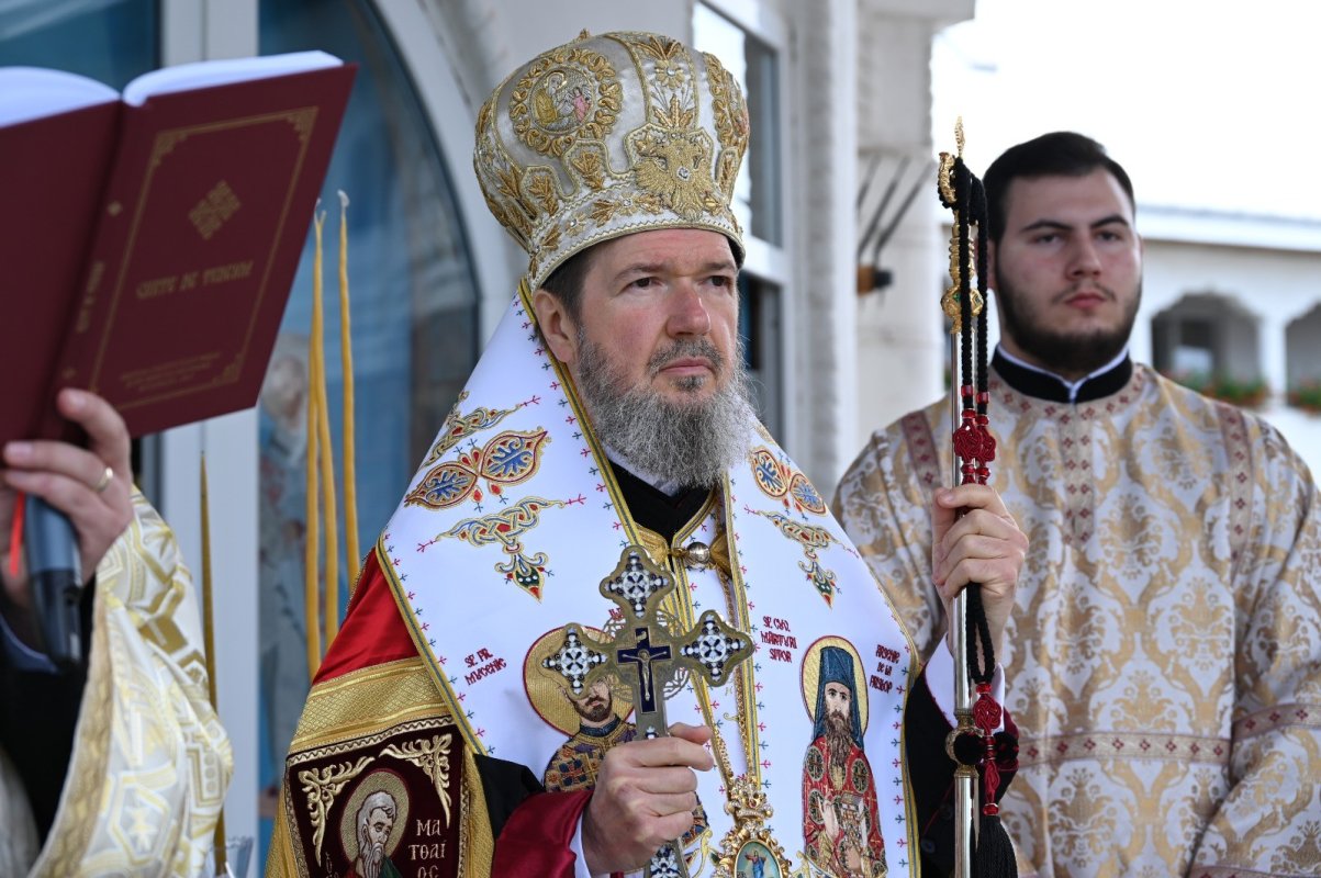 Întâlnirea Tinerilor Ortodocși Bihoreni la Mănăstirea „Sfânta Cruce” din Oradea  333274