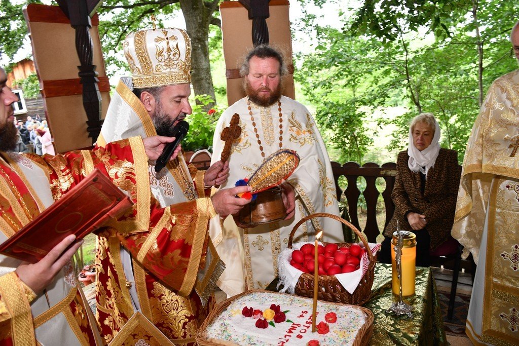 Pomeniri ale eroilor în locuri comemorative din Caraș‑Severin 333291