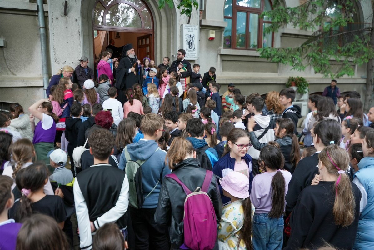 Programe destinate copiilor în Arhiepiscopia Dunării de Jos 333300