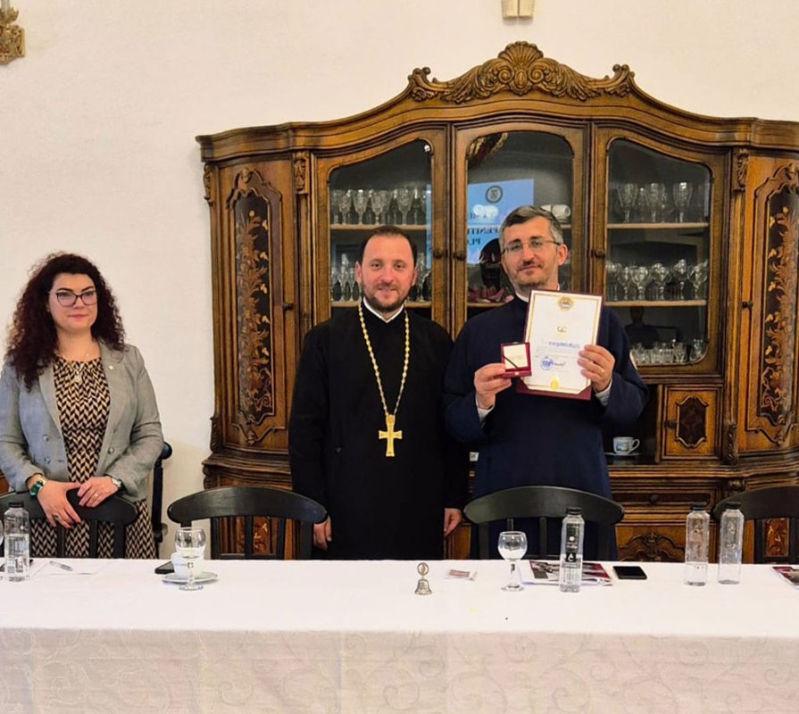 Conferință destinată reintegrării sociale la Mănăstirea Ghighiu 333468