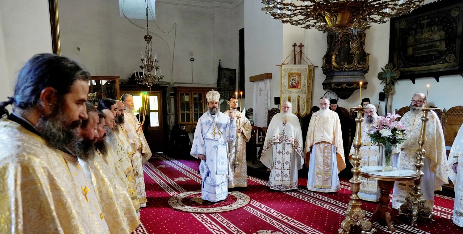 Cursuri pentru definitivat pentru monahi din Mitropolia Moldovei și Bucovinei 333340