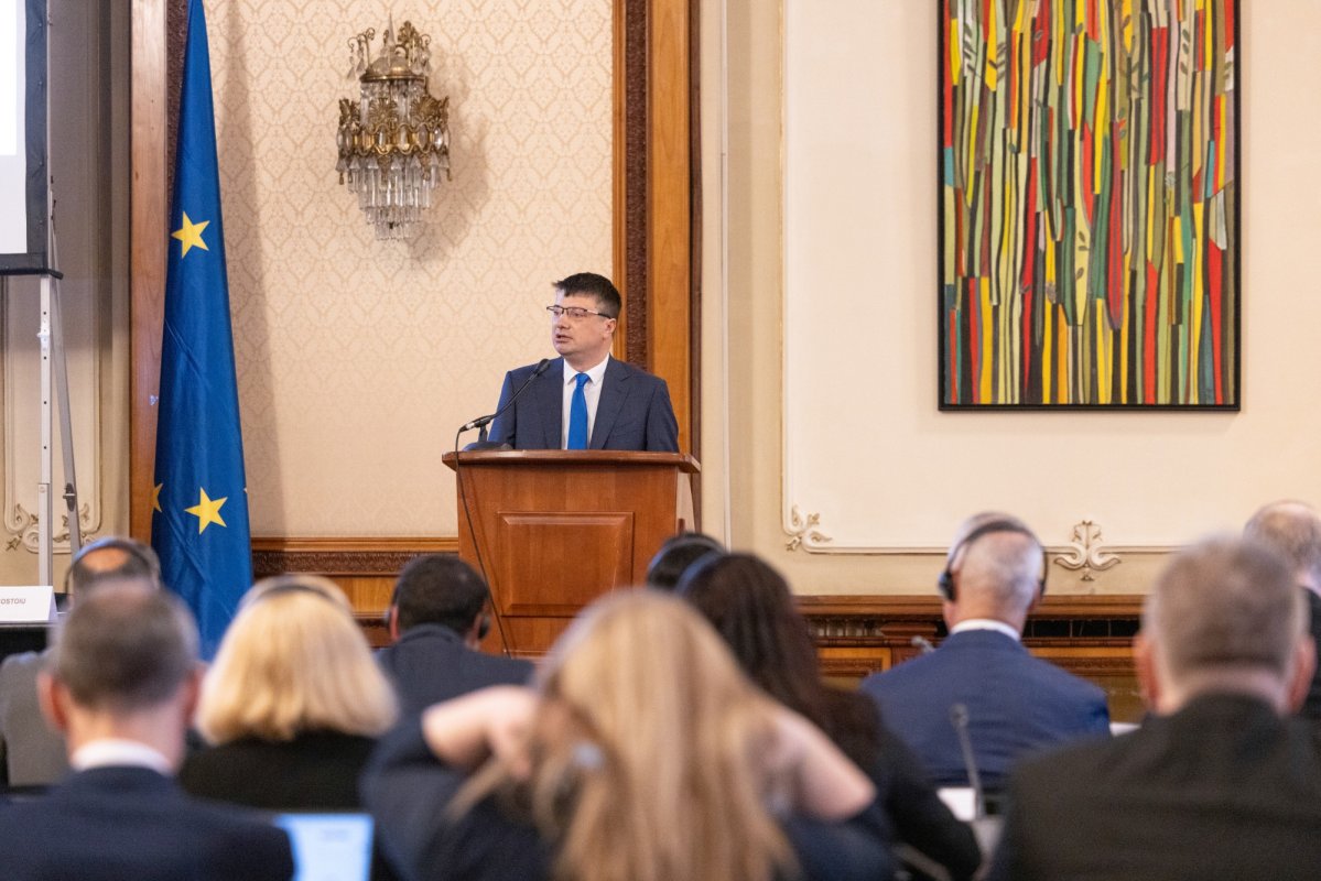 Întrunirea unei platforme parlamentare ortodoxe la București 333419