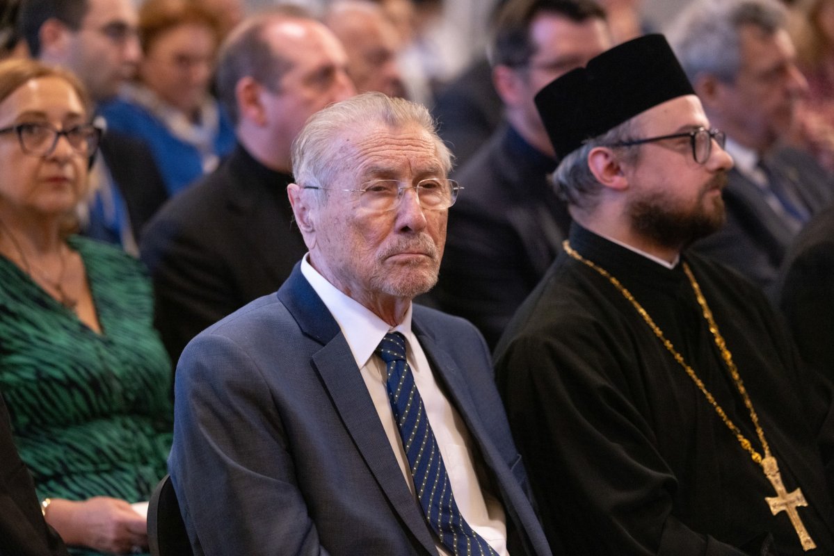 Întrunirea unei platforme parlamentare ortodoxe la București 333436