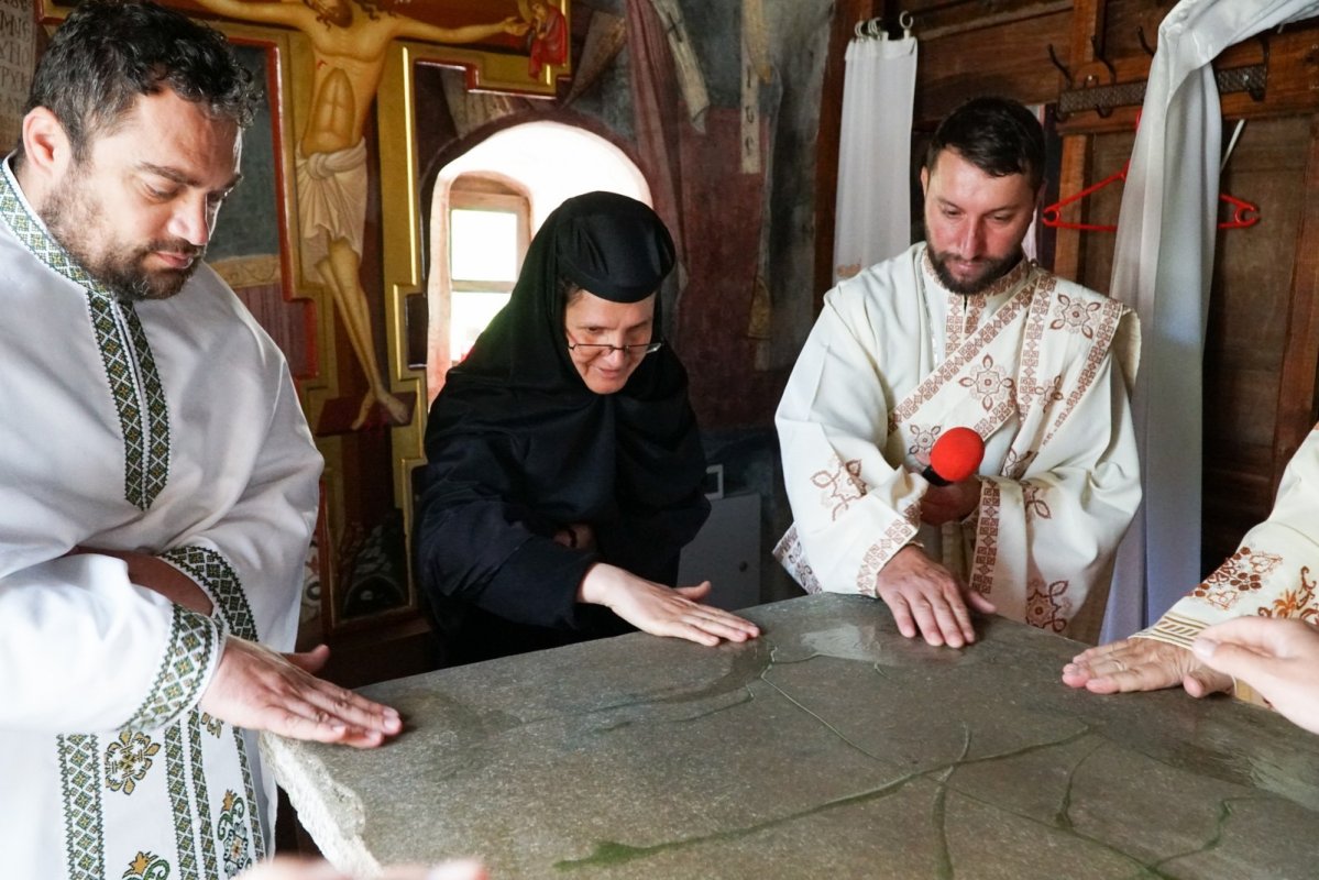 Vremuri de înnoire și binecuvântare pentru Schitul Brătășești din Argeș 333373